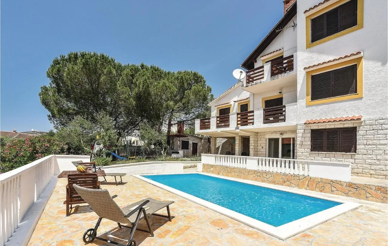 Stunning Apartment In Sv,Petar Sveti Petar  Chorvatsko